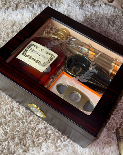 Customized Cigar Humidor Giftset