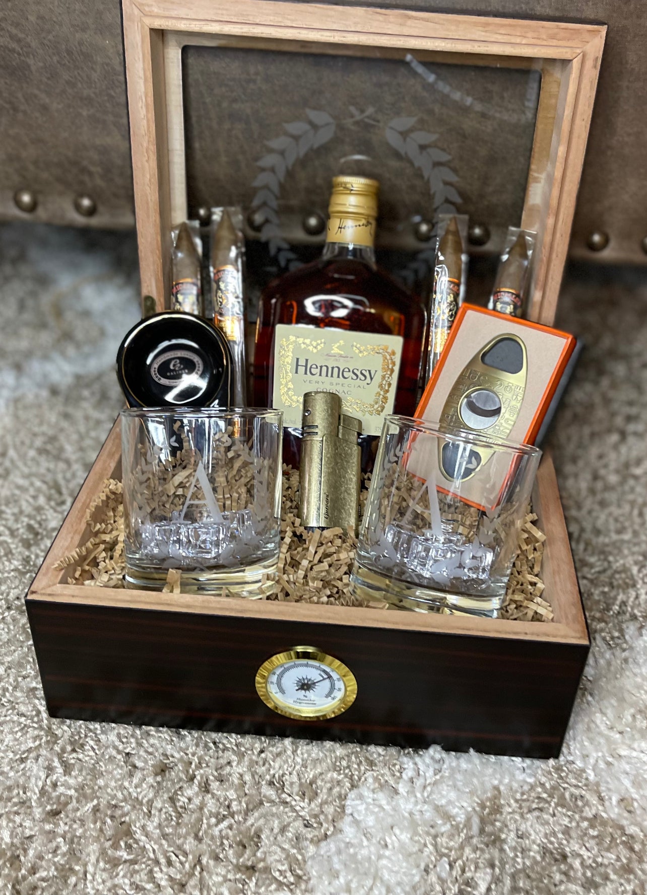 Customized Cigar Humidor Giftset